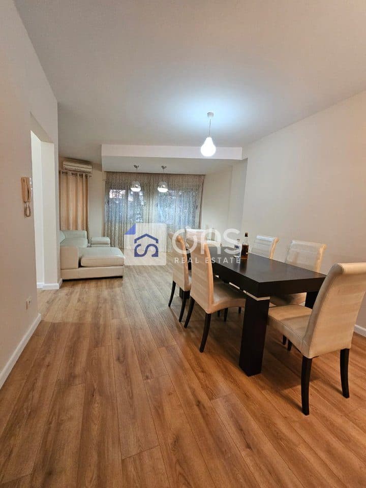 Shitet apartament 2+1 tek Rruga Mine Peza.