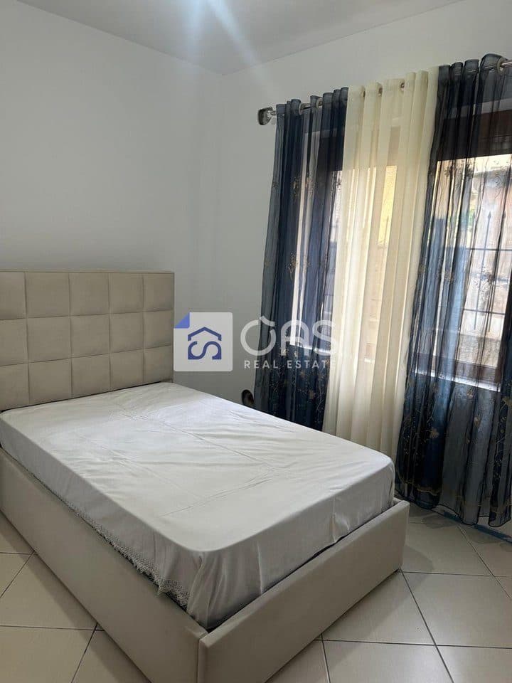 Jepet me qera apartament 2+1 ne Fresk 3