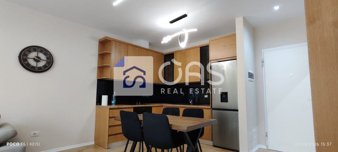 Jepet me qera apartament 1+1 Te Stacioni Trenit 3