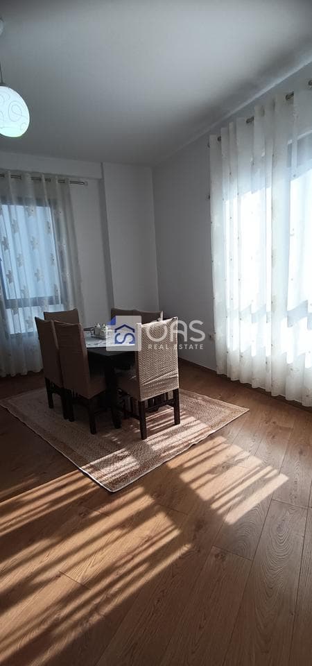 jepet me qira Apartament 1+1 farmacia 10 3