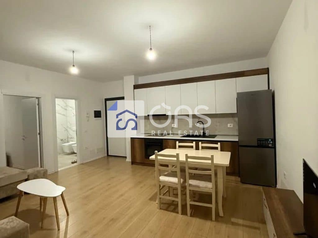 Jepet me qera apartament 1+1 ne Bulevardin e Ri. 4