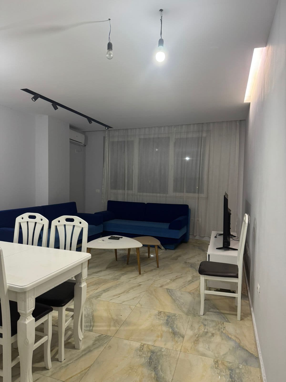 Jepet me qera apartament 2+1 ne Astir