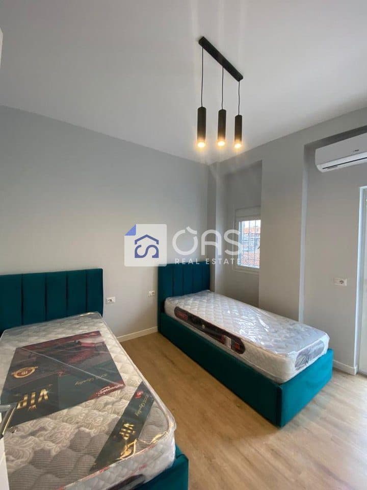 Jepet me qera apartament 2+1 tek 21 Dhjetori. 3
