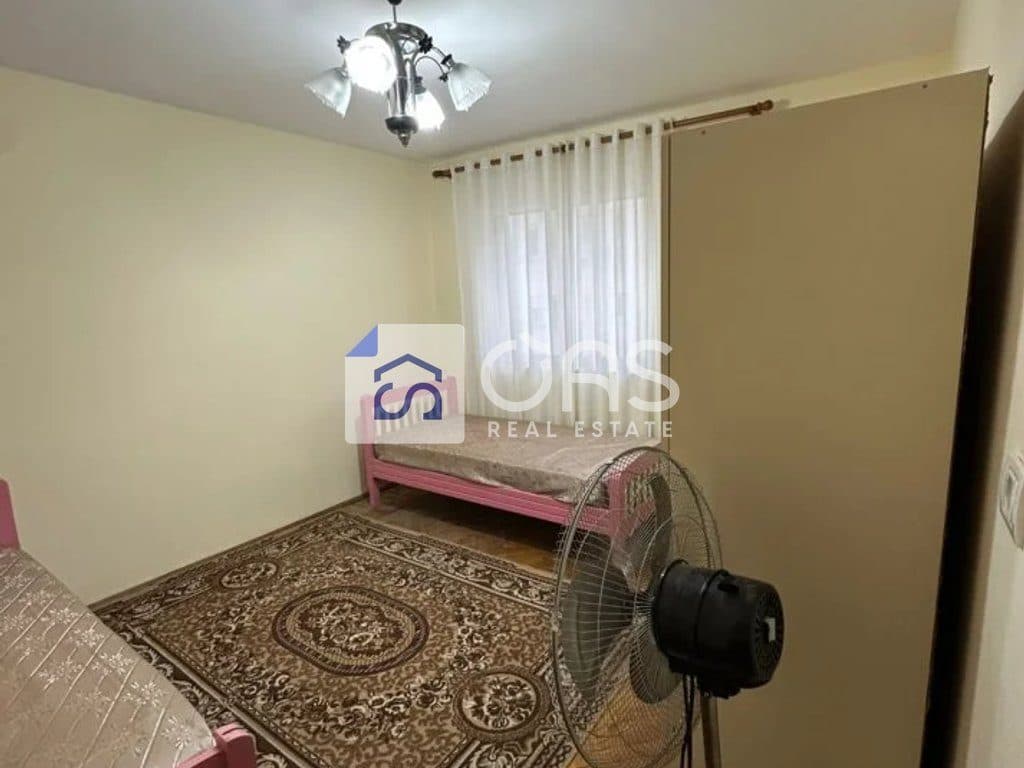 Jepet me qera Apartamenti 3+1 Qender,Bulevardi Zogu i Pare 3