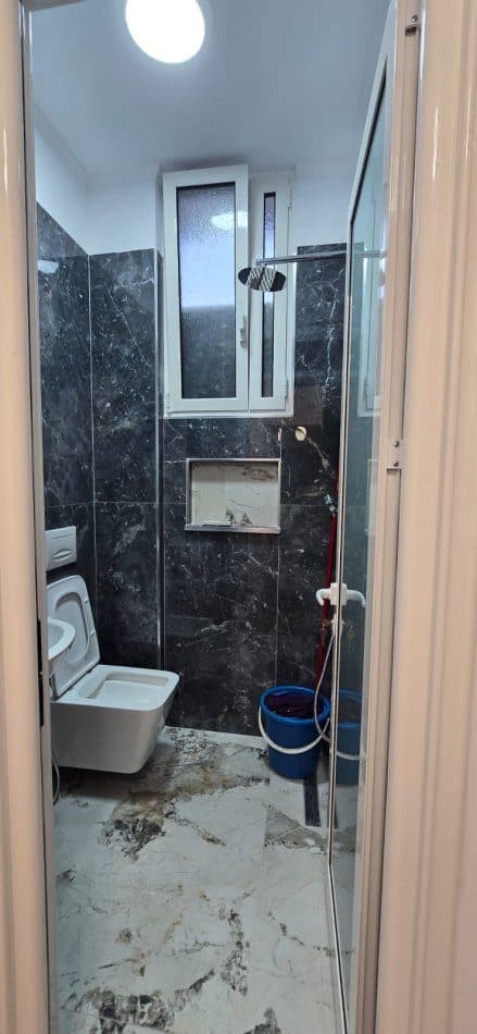 Shitet apartament 2+1+2 ne Qender 3
