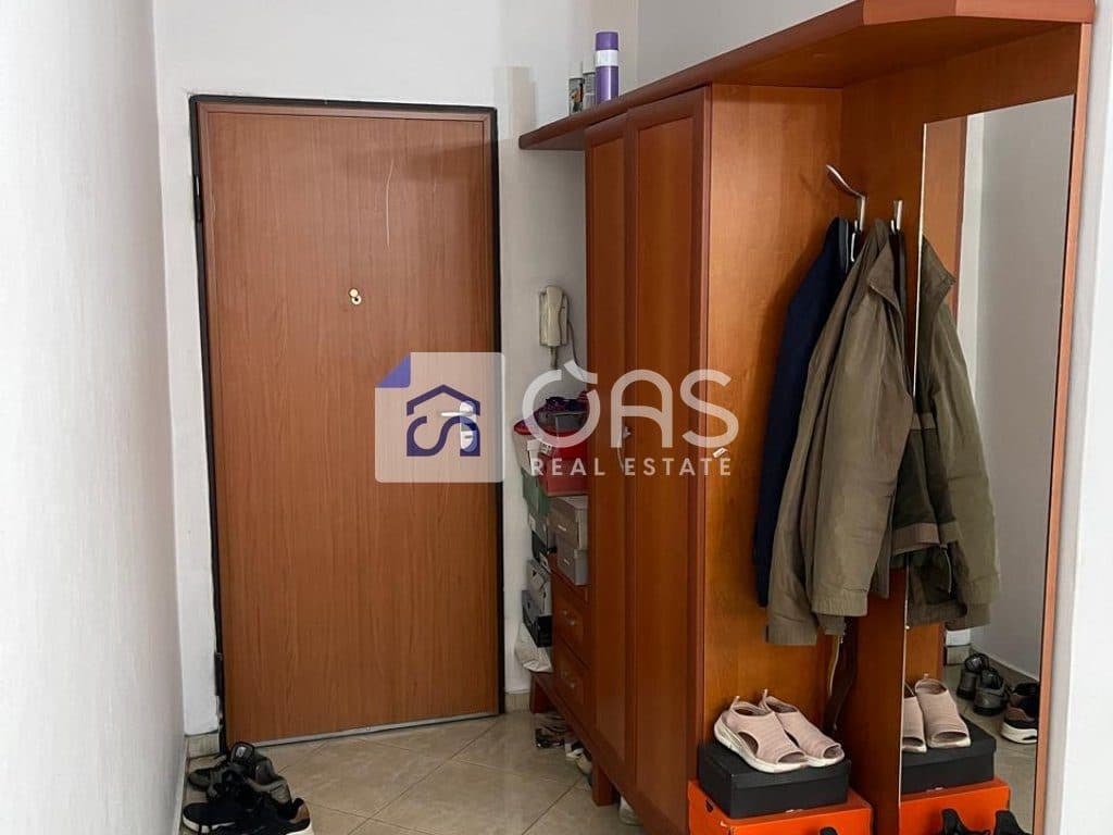 Jepet me qira Apartament 2+1+2 komuna e parisit 4