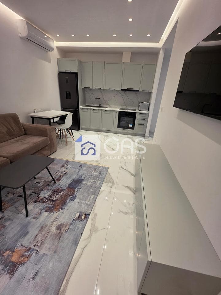 Jepet apartament me qera 1+1 Ne Laprak