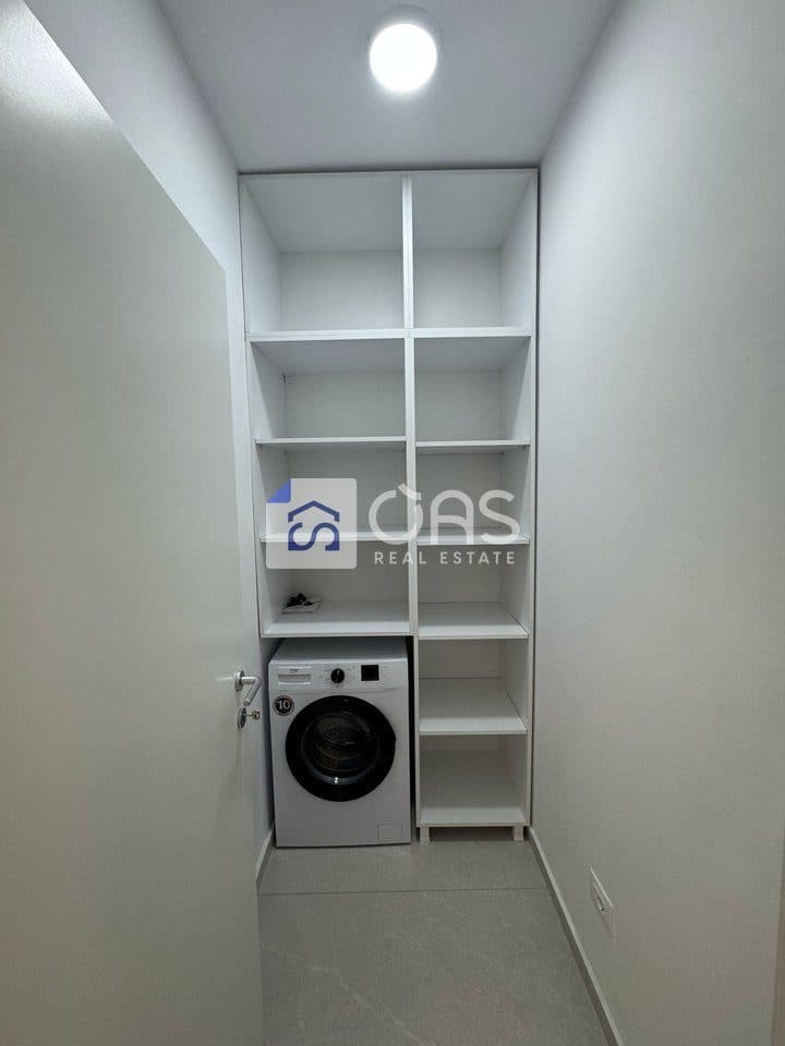 Jepet apartament 1+1+Garderobe Te Bulevardi I Ri 2