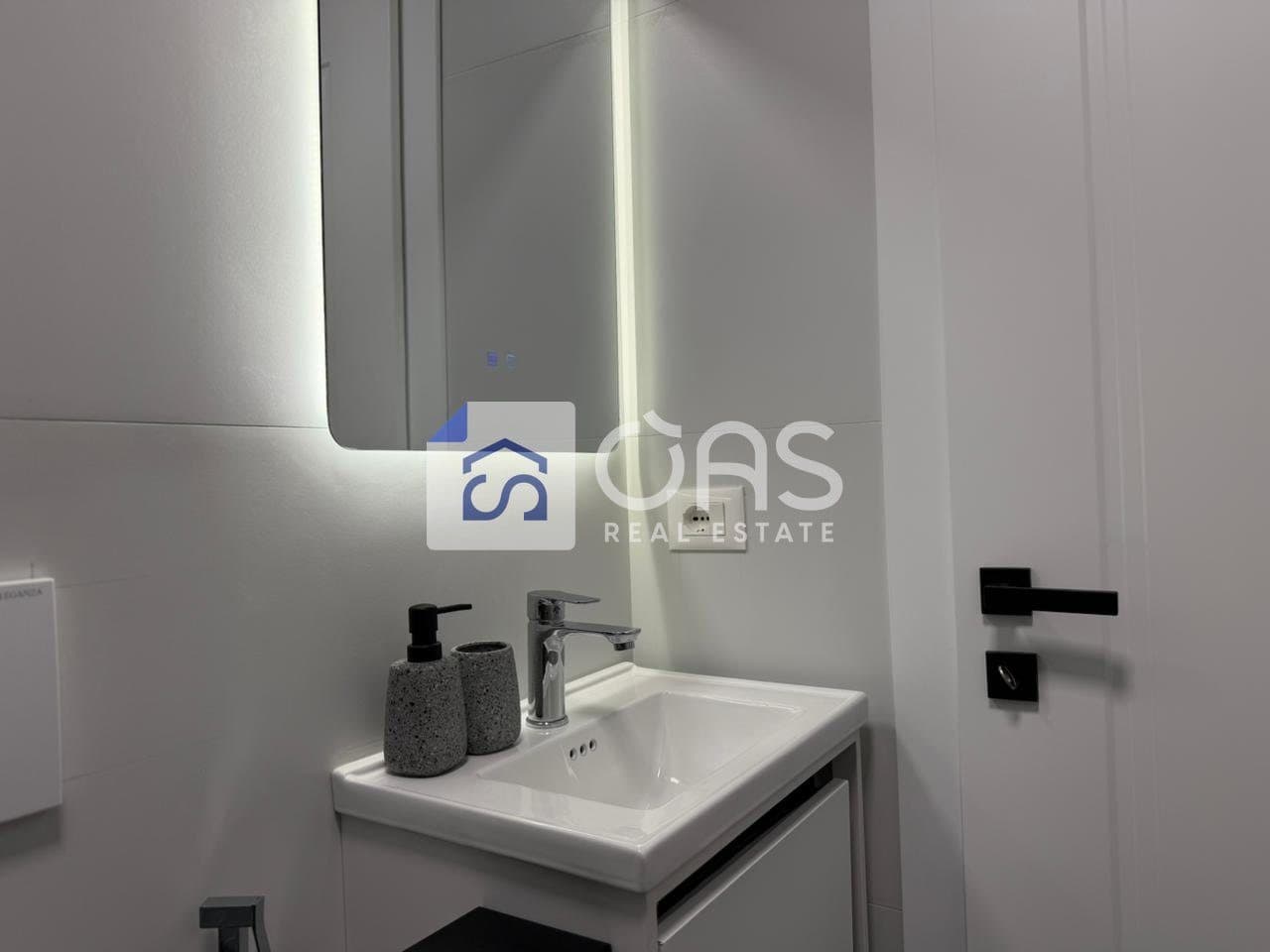 Shiten 2 apartamente 1+1 Ne 21 Dhjetori 193.000 euro 4