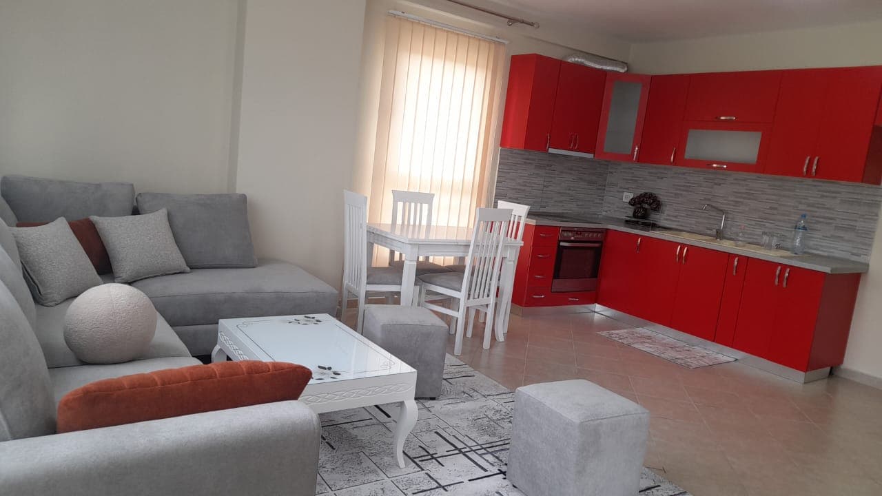 Jepet me Qera Apartament 2+1+2 Ne Astir 2