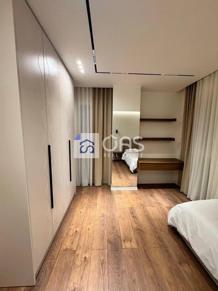 Jepet me qira Apartament 2+1+Parkim Ne Porcelan 2