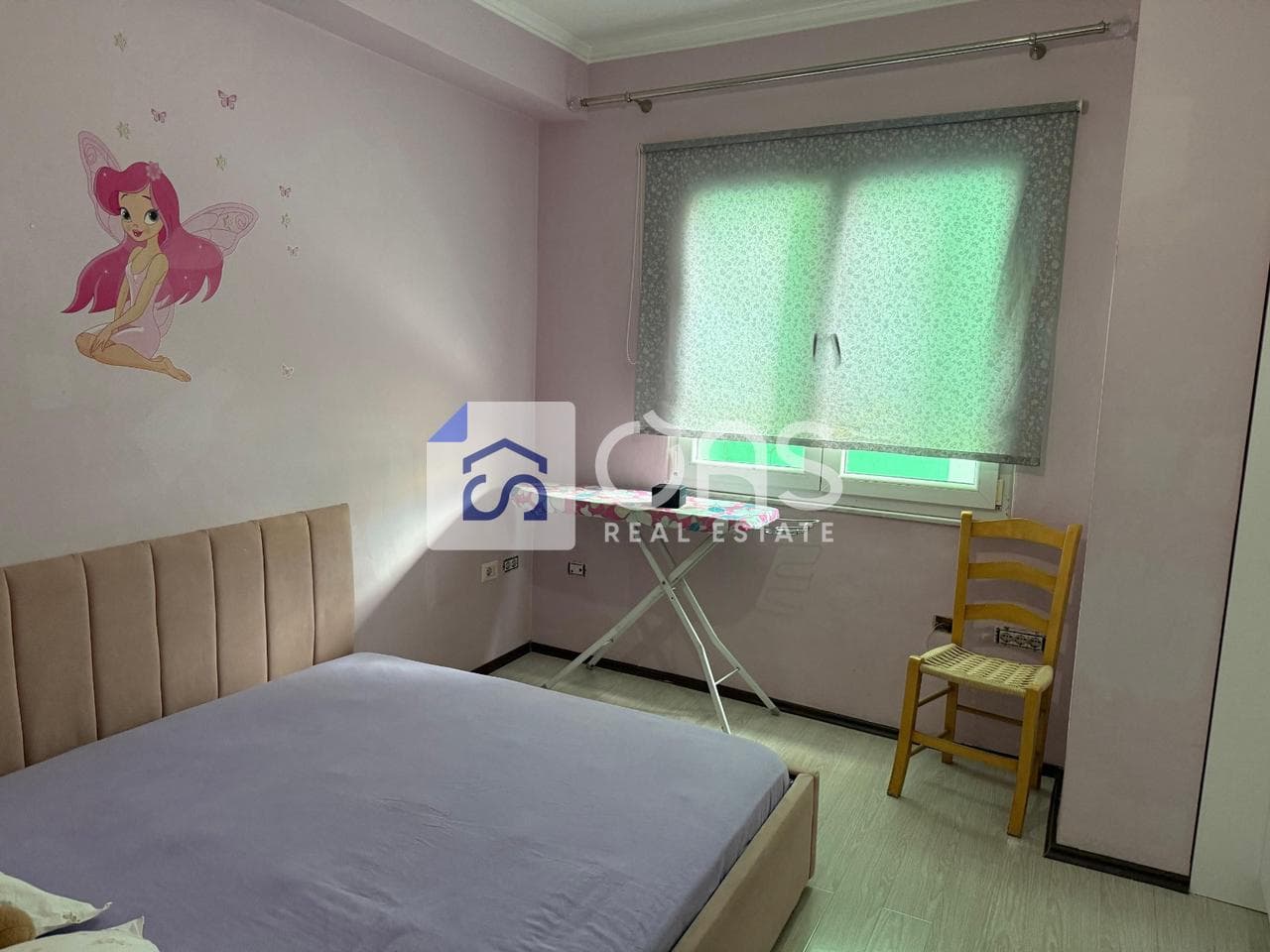 Jepet me qera apartament 2+1 tek Komuna e Parisit 3