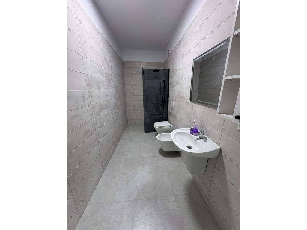 Apartament me qera 2+1+2 Tek Univers City 4