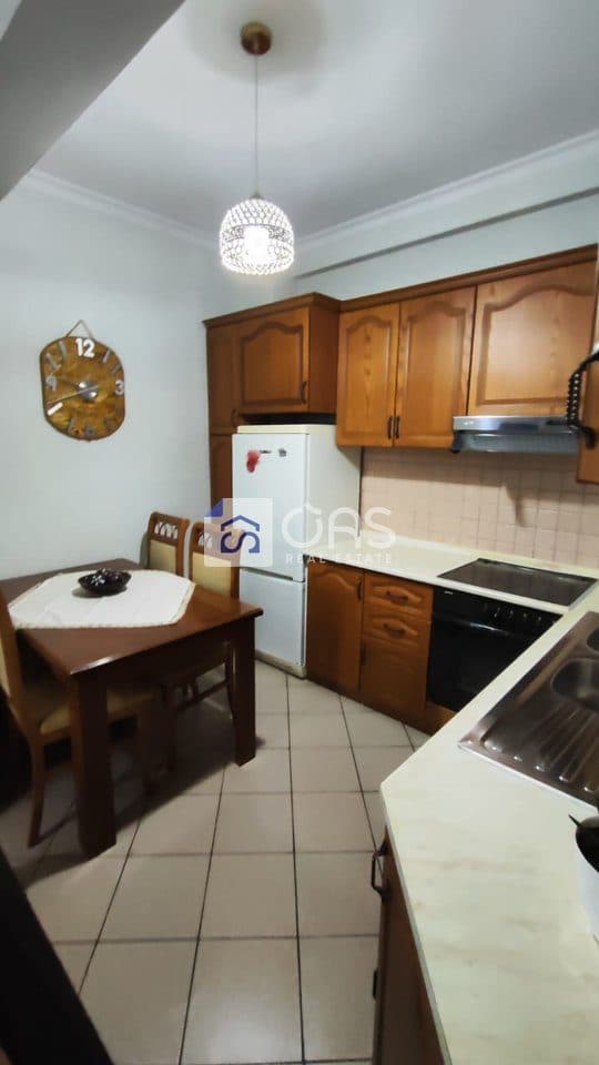 Jepet apartament me qera 2+1 ne Shkoze 2