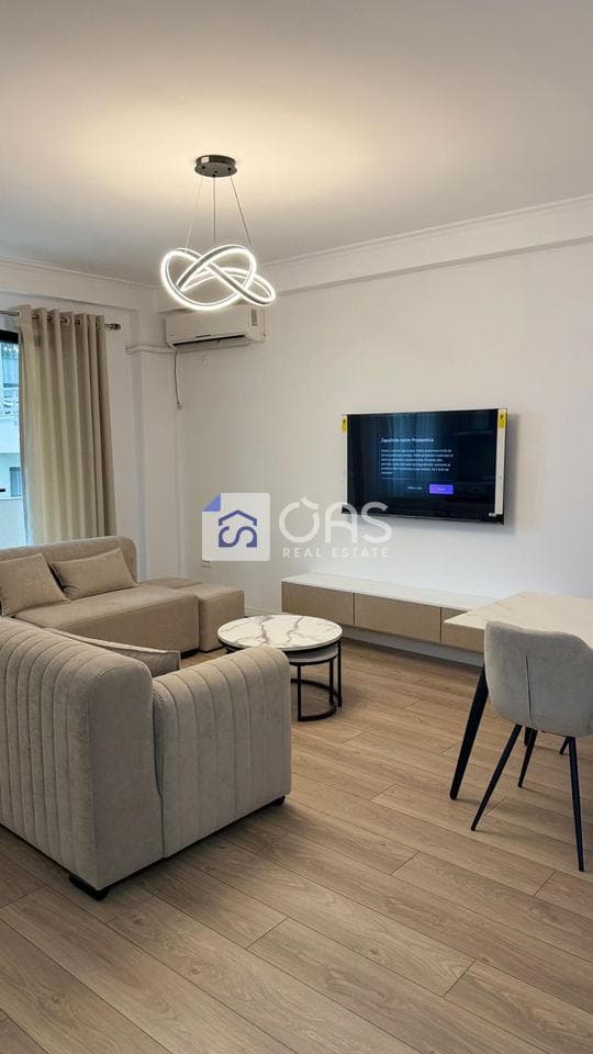 Jepet me qera apartament 2+1 tek Kodra e Diellit. 3