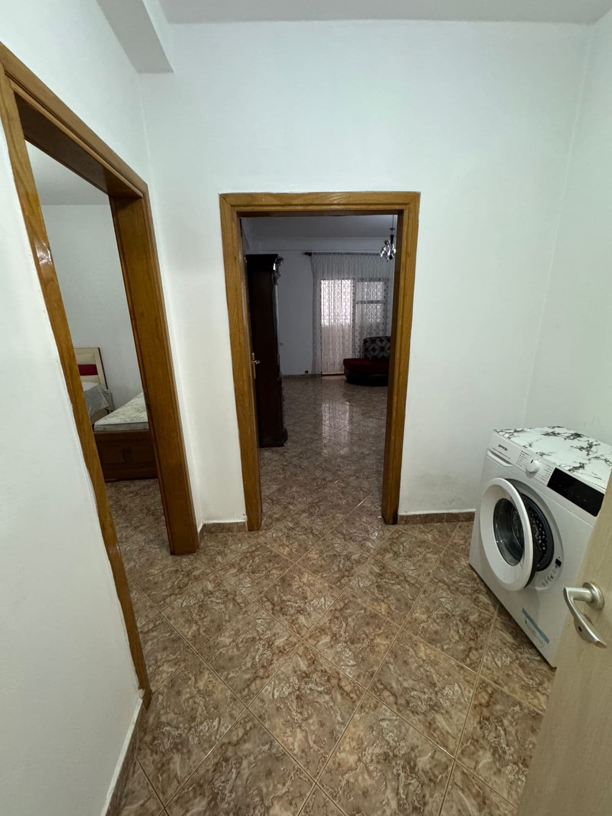 Jepet apartament 2+1 me qera tek Don Bosko 400 euro