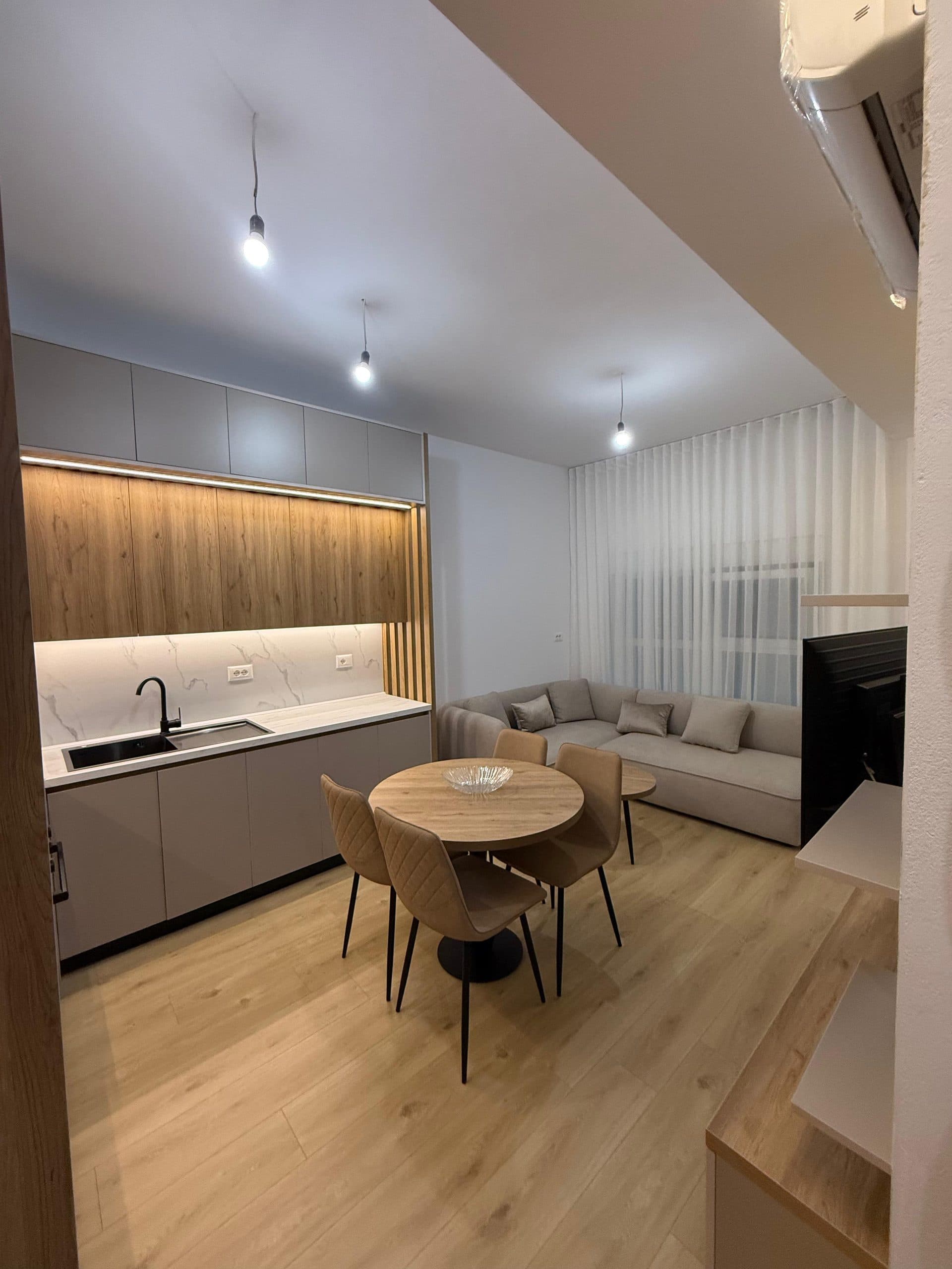 Jepet me Qera Apartament 1+1 Ne Ali Dem