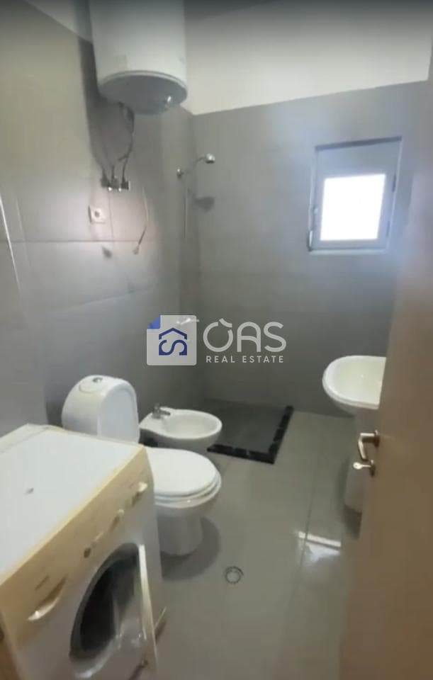 Jepet me qera apartament 1+1 tek Liqeni i Thate 4