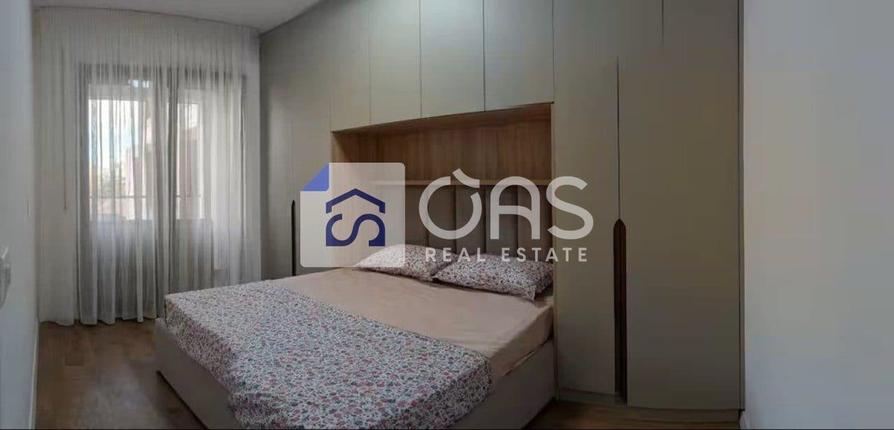 Jepet me qera apartament 2+1 tek Komuna Parisit 2