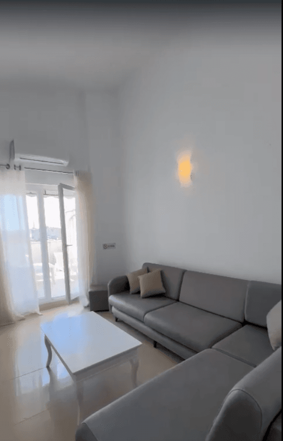 Jepet me qera apartamenti 2+1 tek Kodra Diellit