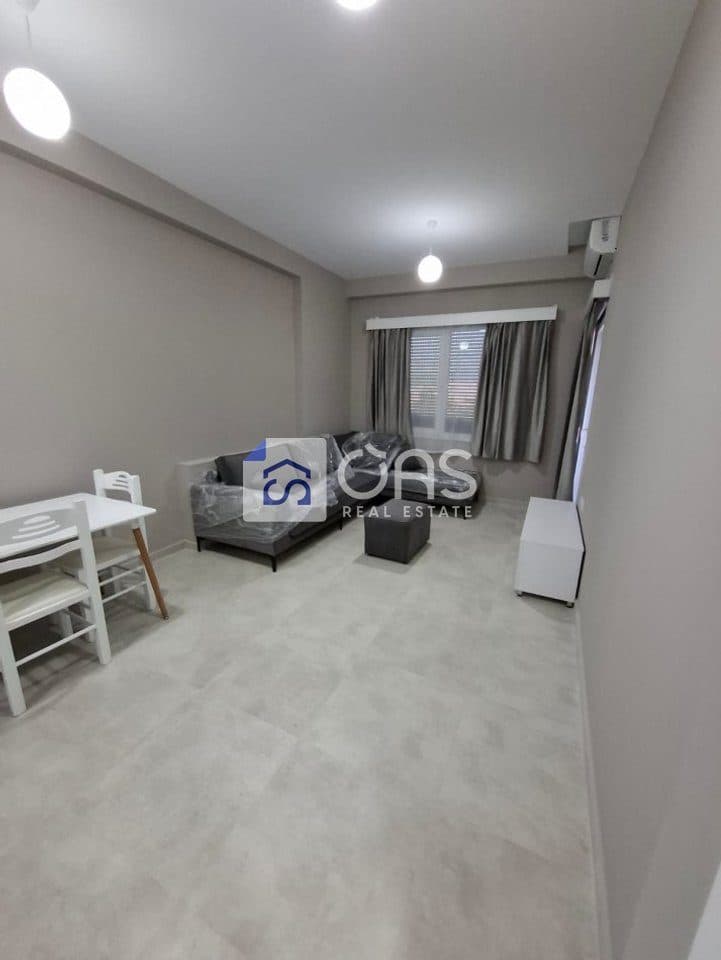 Jepet me qera apartamenti 1+1 Te Pallati me shigjeta 2