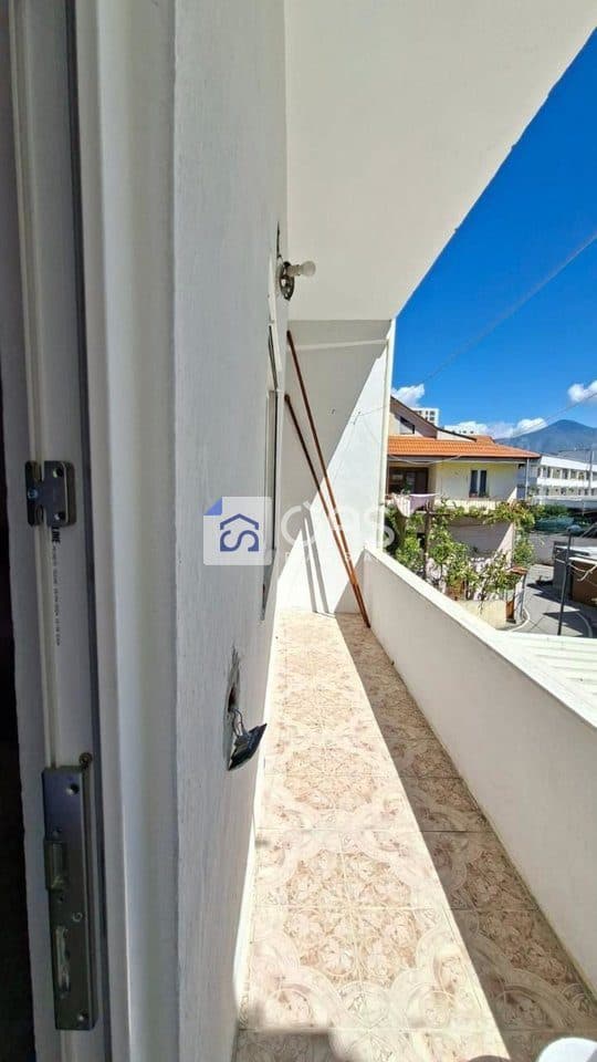 Jepet apartament me qera 1+1 Rruga E Durrsit