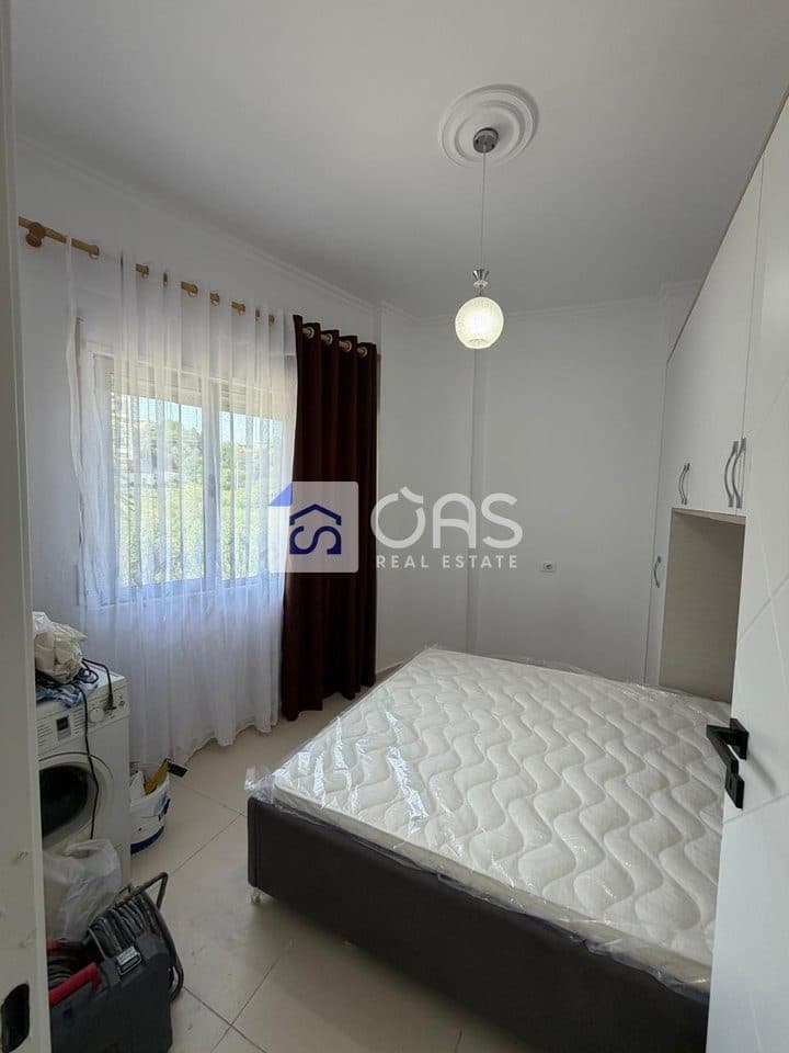 Jepet me qera apartamenti 1+1 kopshti botanik (xhamia) 4