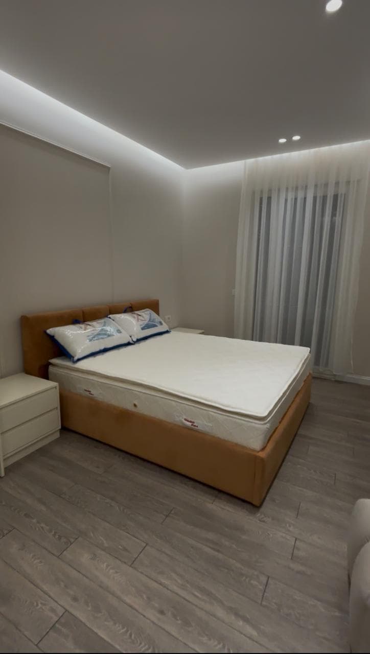Jepet me qera apartament 2+1 tek Residenca Rose Garden, prane TEG 3