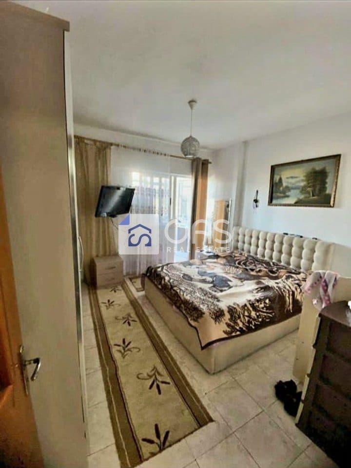 Shitet apartament 2+1+2 ne Don Bosko 3