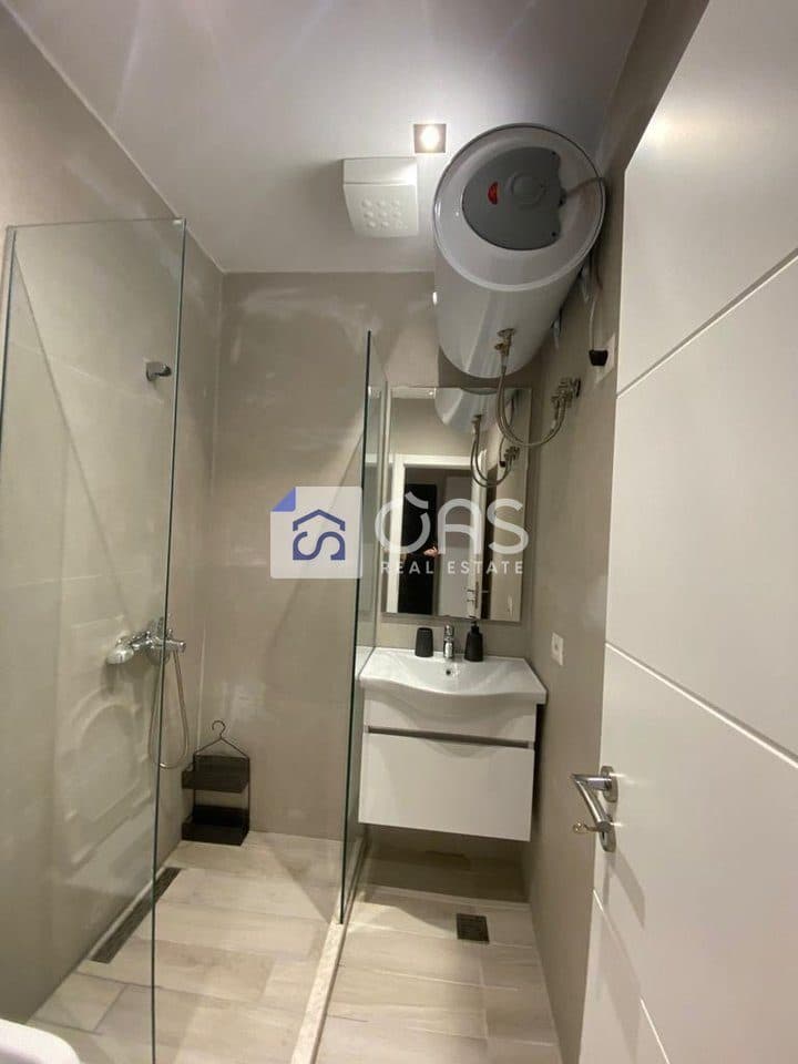 Jepet me qera apartament 2+1 tek 21 Dhjetori. 2