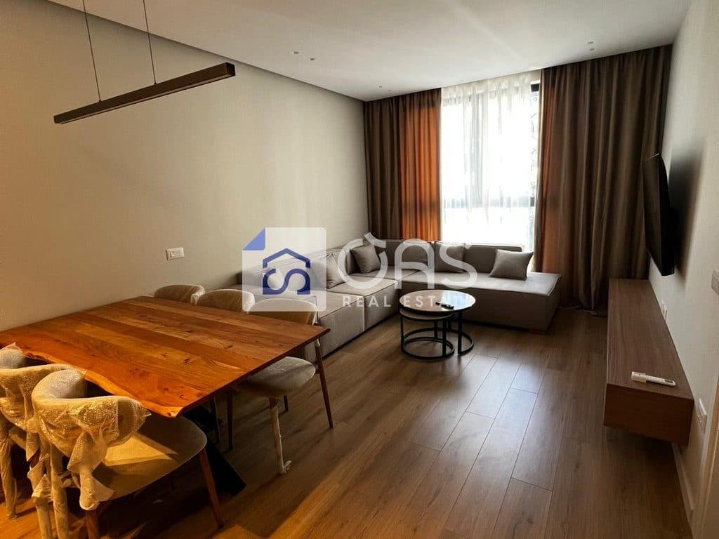 Jepet me qera apartament 2+1 tek Bulevardi i Ri.