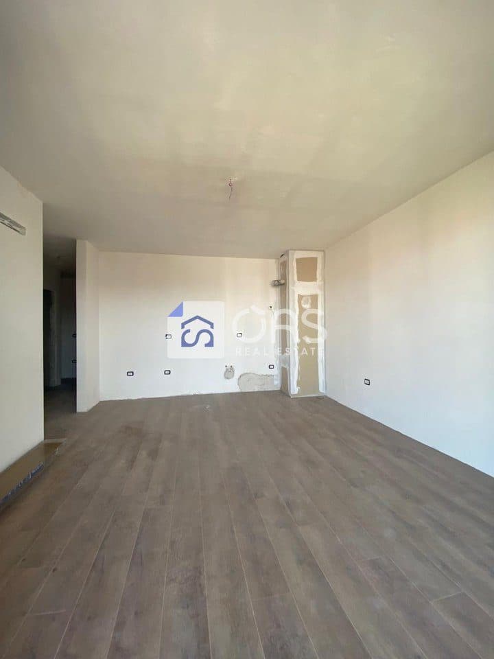 Shitet apartament 1+1+Verande tek Ish Fusha E Aviacionit( Rezidenca Turdiu) 4
