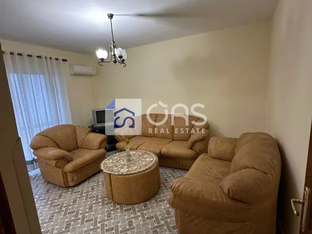 Jepet me qera Apartamenti 3+1 Qender,Bulevardi Zogu i Pare