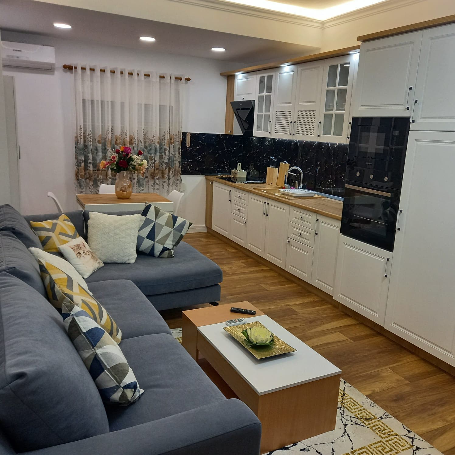 Jepet me qera apartament 1+1 tek Stadiumi Dinamo