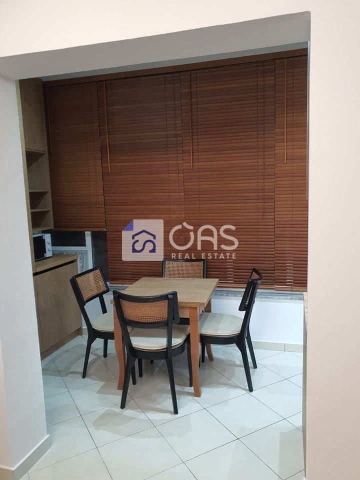 Jepet apartament me qera 1+1 tek Kodra Diellit. 4