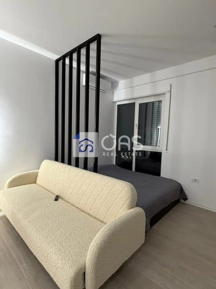 Jepet me qera garsionere Ne 5 Maj 4