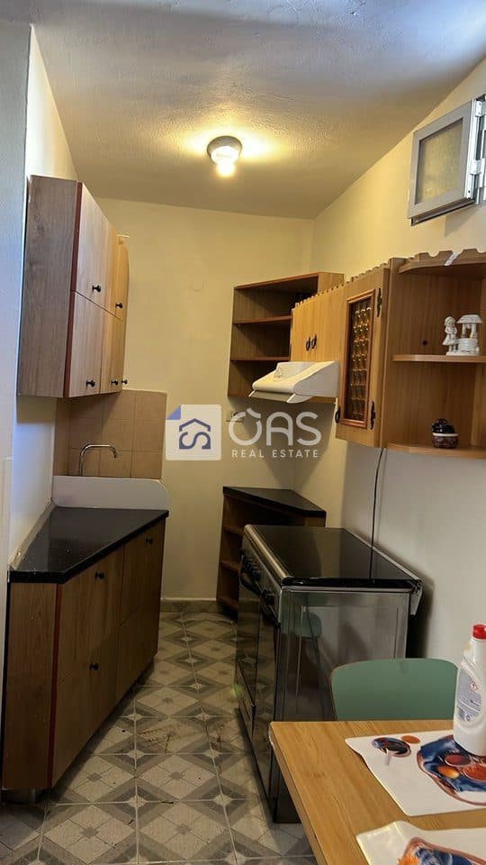 Jepet apartament me qera 1+1 Myslym Shyri 2
