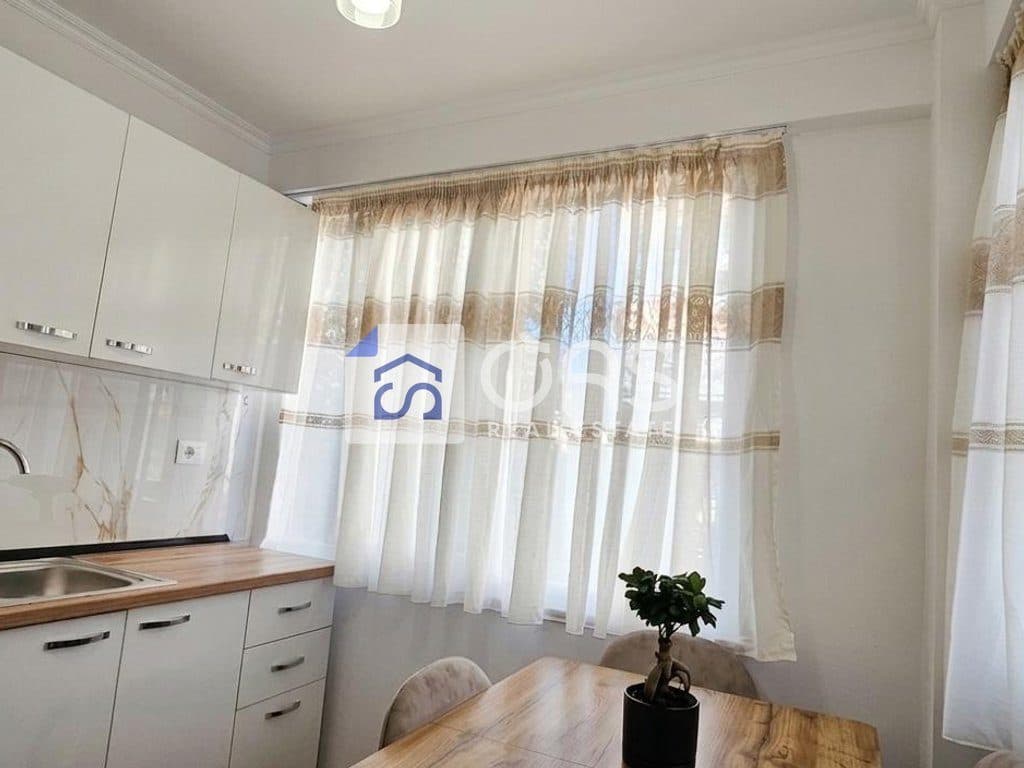 Jepet me qera Apartamenti 1+1 Zogu i zi 3