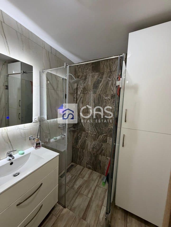 Jepet apartament 2+1 me qera Te Kopshti Zologjik 3