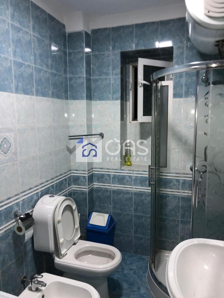 Jepet apartament me qera 1+1 Myslym Shyri 2