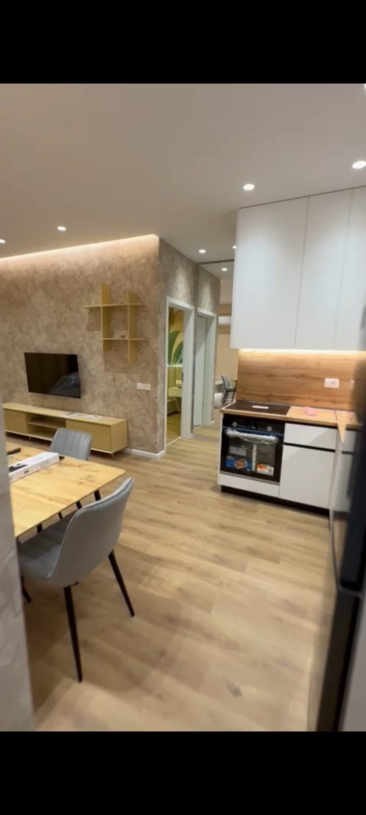 Jepet me qera Apartament 1+1 ne Fresk