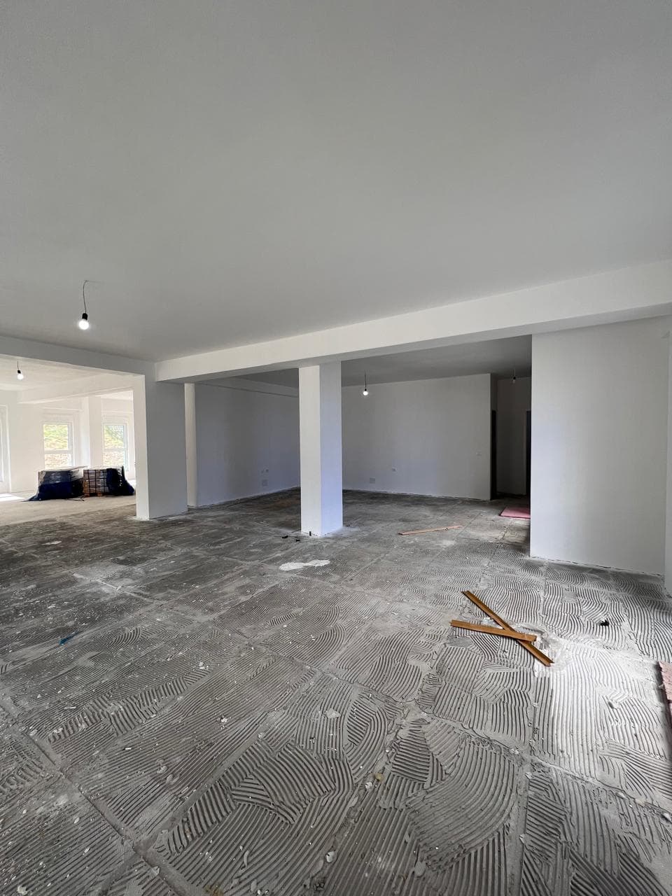 Ambient Komercial tek Rezidenca Kaimi, Tiranë - 3000€ | 216 m²