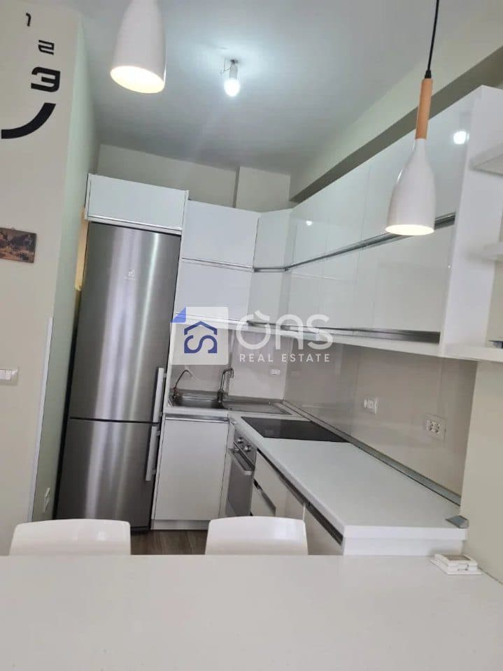 Jepet apartament me qera 1+1 Astir 2