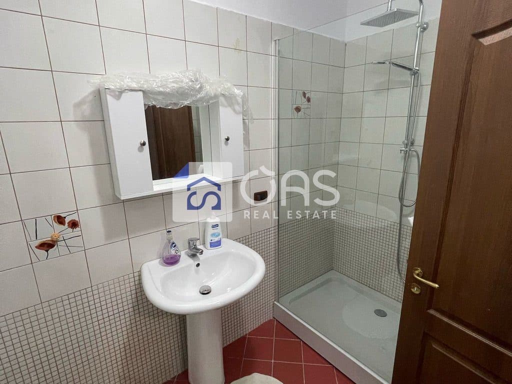 Jepet me qira Apartamenti 3+1+2 Tregu Elektrik 3