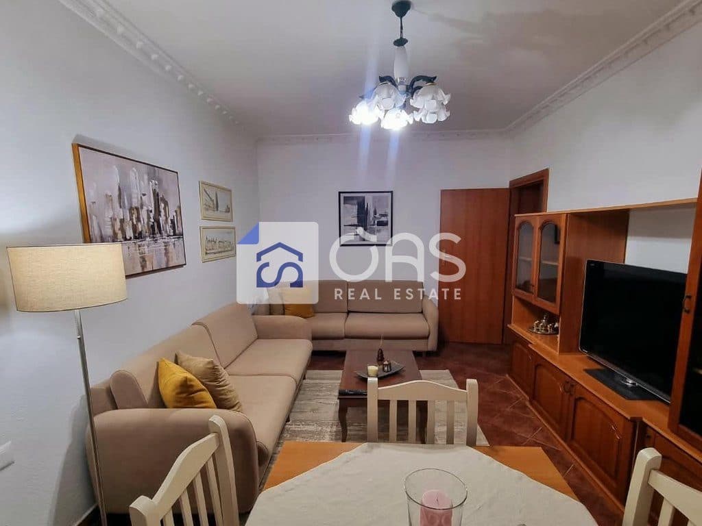 Jepet me qera Apartamenti 2+1 Rruga Elbasanit (Liceu) 3