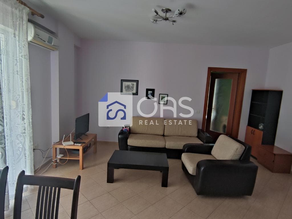 Jepet me qera Apartament 1+1 Materniteti i ri