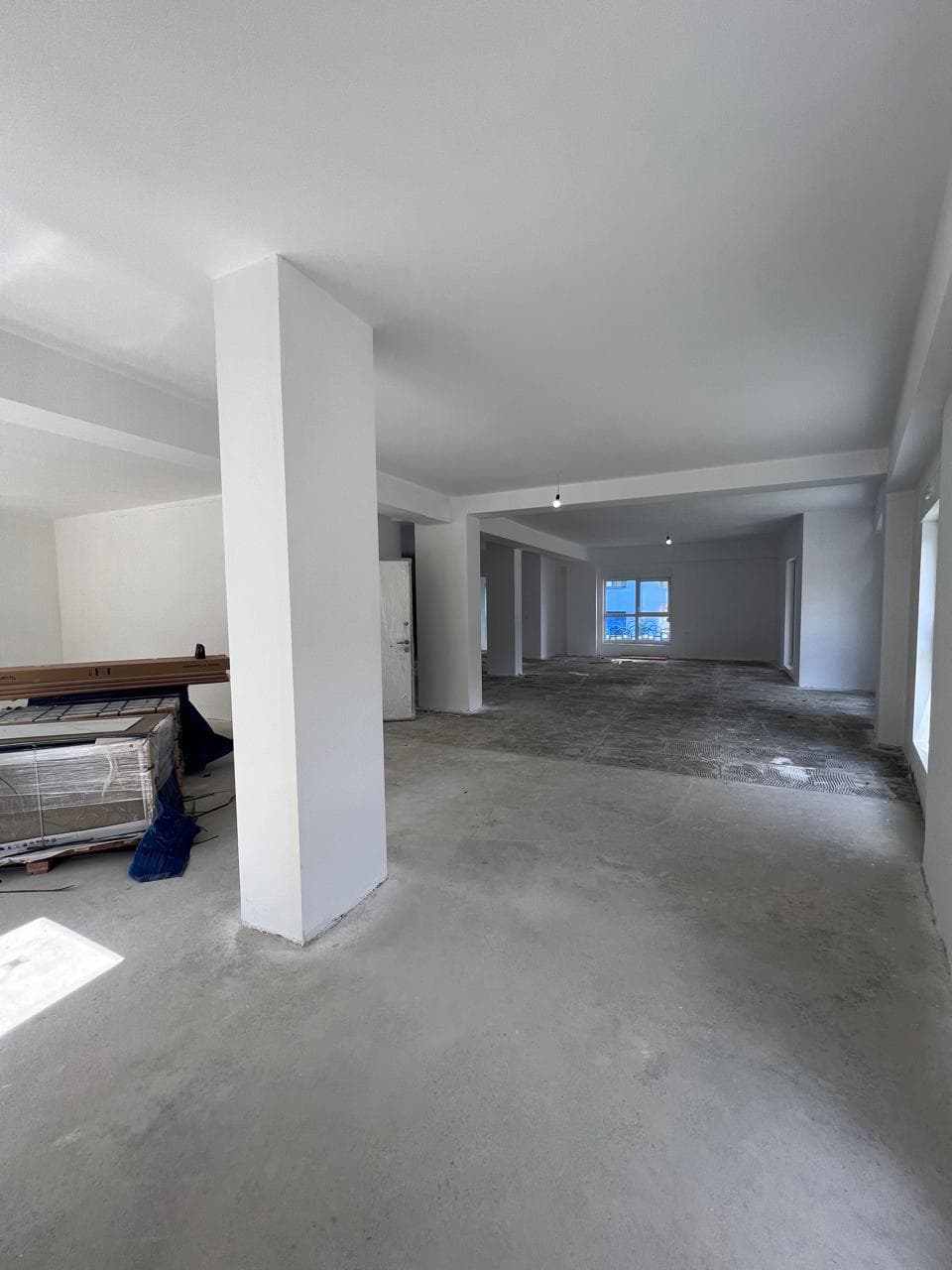Ambient Komercial tek Rezidenca Kaimi, Tiranë - 3000€ | 216 m²
