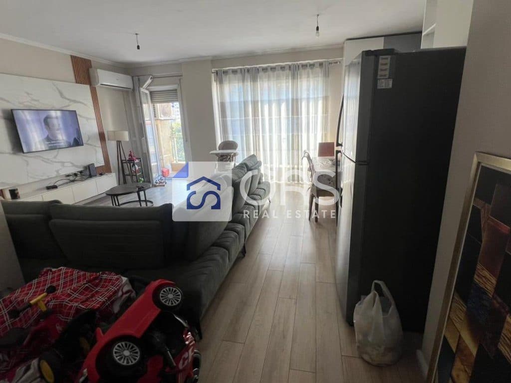 Shitet Apartament 3+1+Verande Ne Laprake cmimi 248,000euro 4