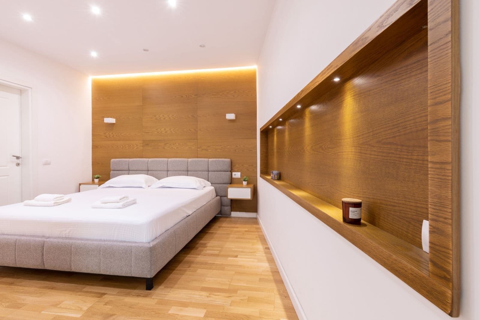 Shitet Apartament 2+1 tek Zogu Zi. 3