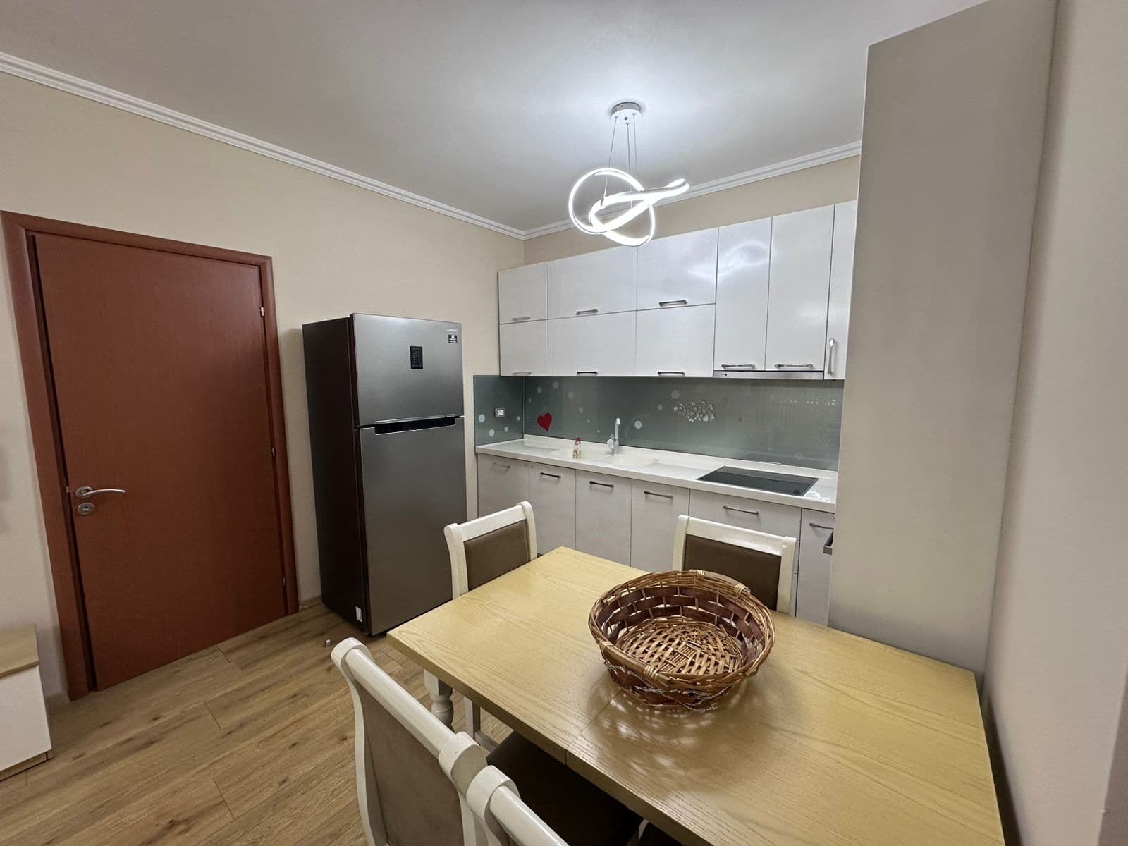 Jepet me qera Apartament 1+1 ne yzberisht 3